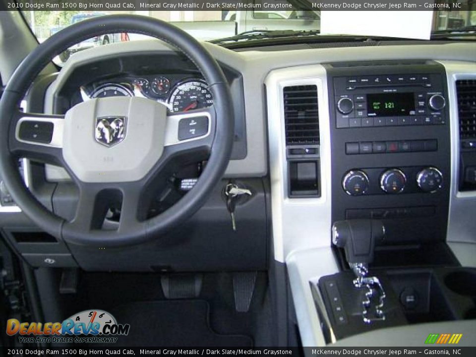 2010 Dodge Ram 1500 Big Horn Quad Cab Mineral Gray Metallic / Dark Slate/Medium Graystone Photo #31