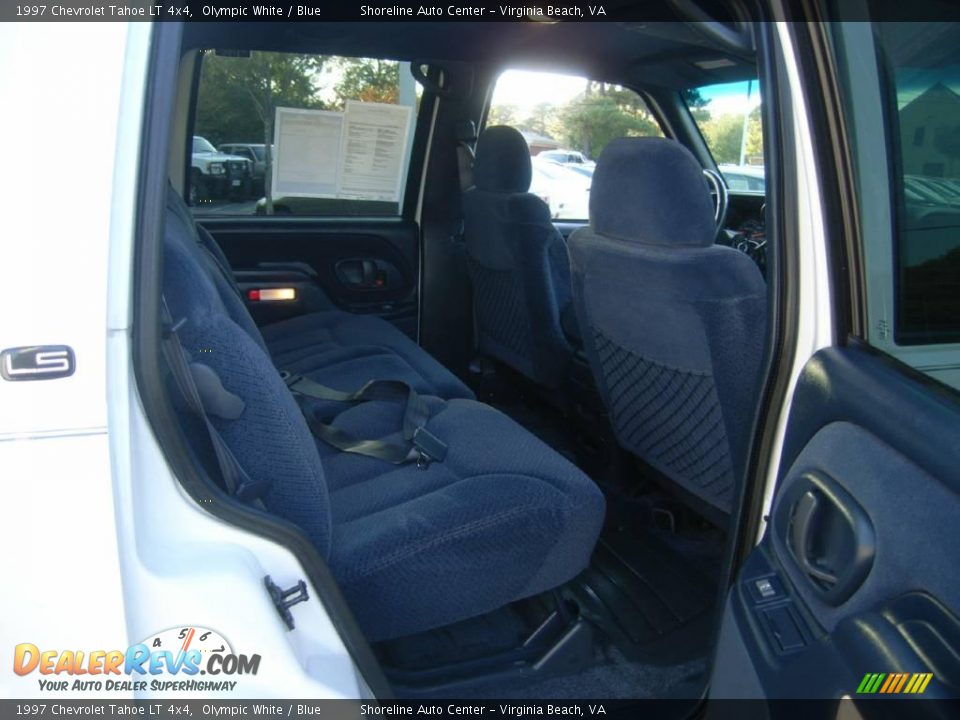 1997 Chevrolet Tahoe LT 4x4 Olympic White / Blue Photo #13