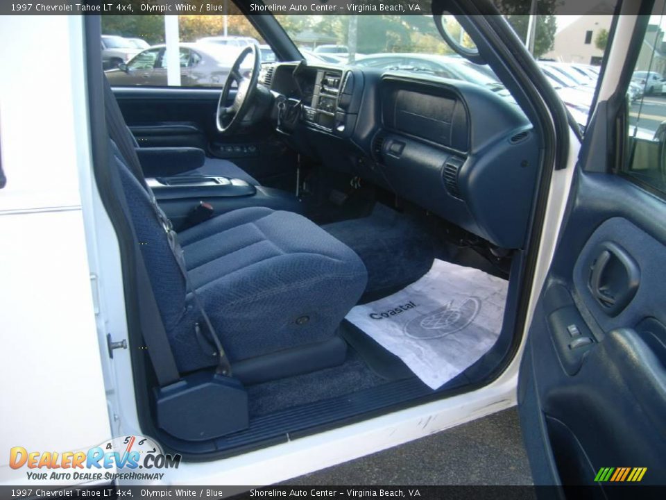 1997 Chevrolet Tahoe LT 4x4 Olympic White / Blue Photo #14