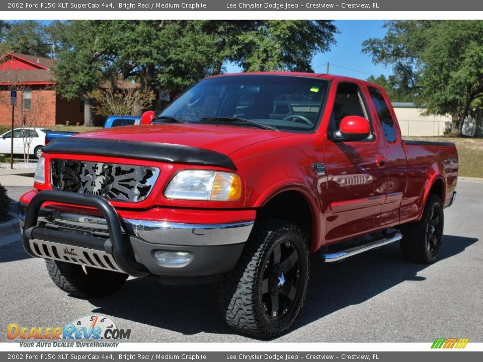 2002 Ford F150 XLT SuperCab 4x4 Bright Red / Medium Graphite Photo #1