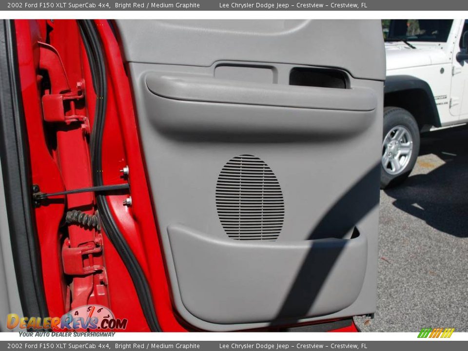 2002 Ford F150 XLT SuperCab 4x4 Bright Red / Medium Graphite Photo #27