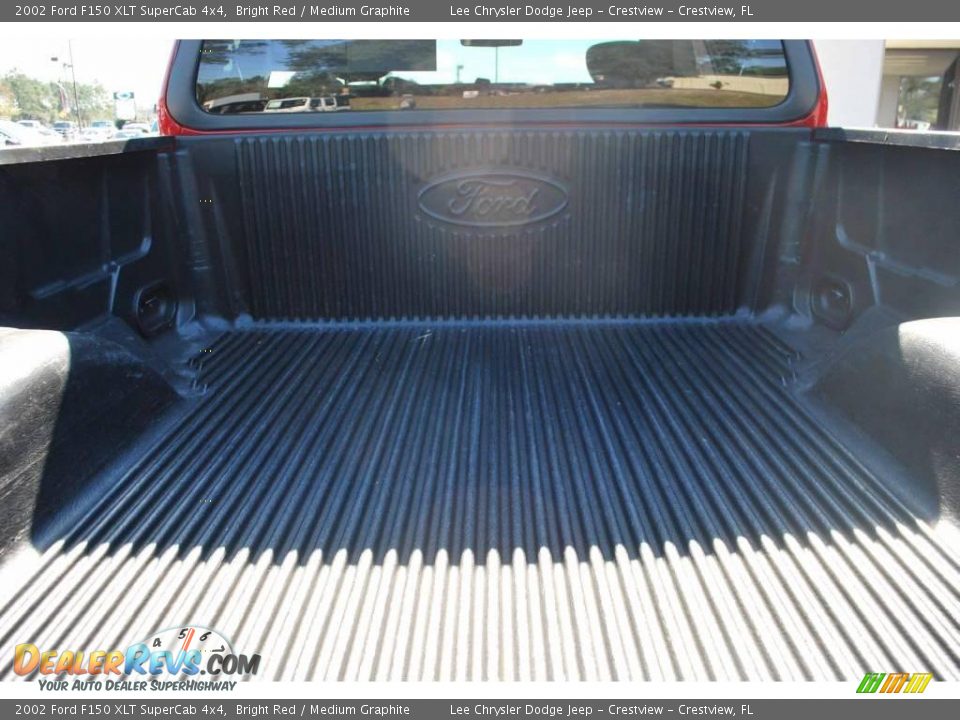 2002 Ford F150 XLT SuperCab 4x4 Bright Red / Medium Graphite Photo #29