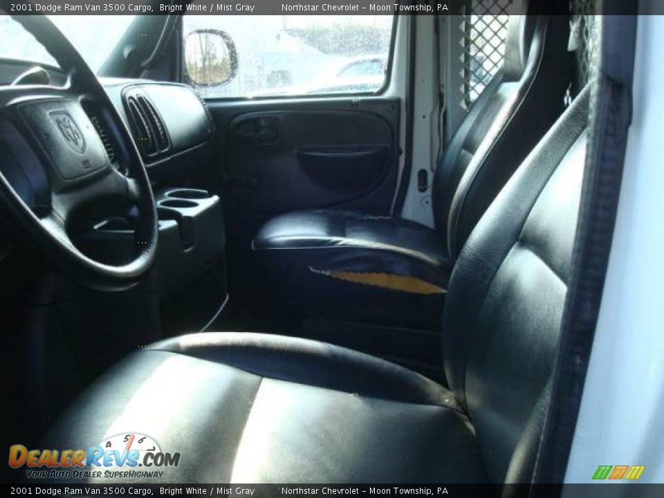 2001 Dodge Ram Van 3500 Cargo Bright White / Mist Gray Photo #10