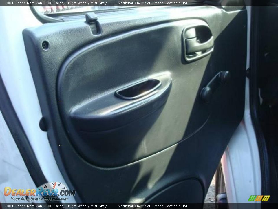 2001 Dodge Ram Van 3500 Cargo Bright White / Mist Gray Photo #12