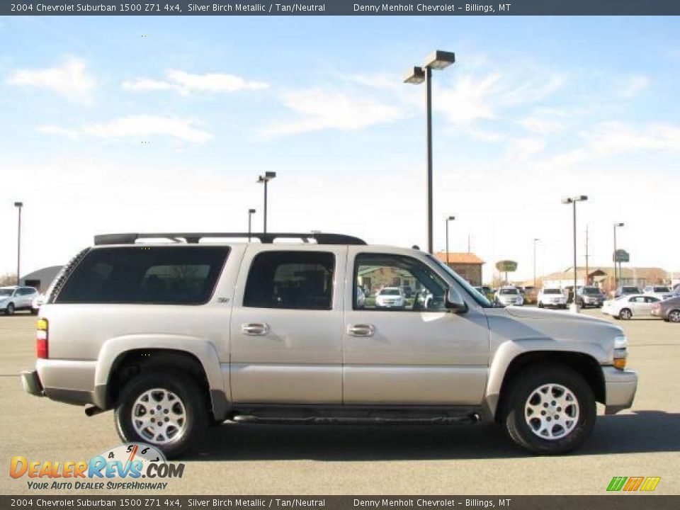 2004 Chevrolet Suburban 1500 Z71 4x4 Silver Birch Metallic / Tan/Neutral Photo #4