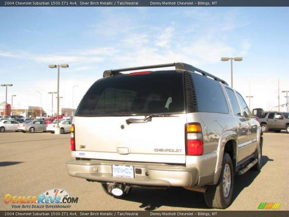 2004 Chevrolet Suburban 1500 Z71 4x4 Silver Birch Metallic / Tan/Neutral Photo #5