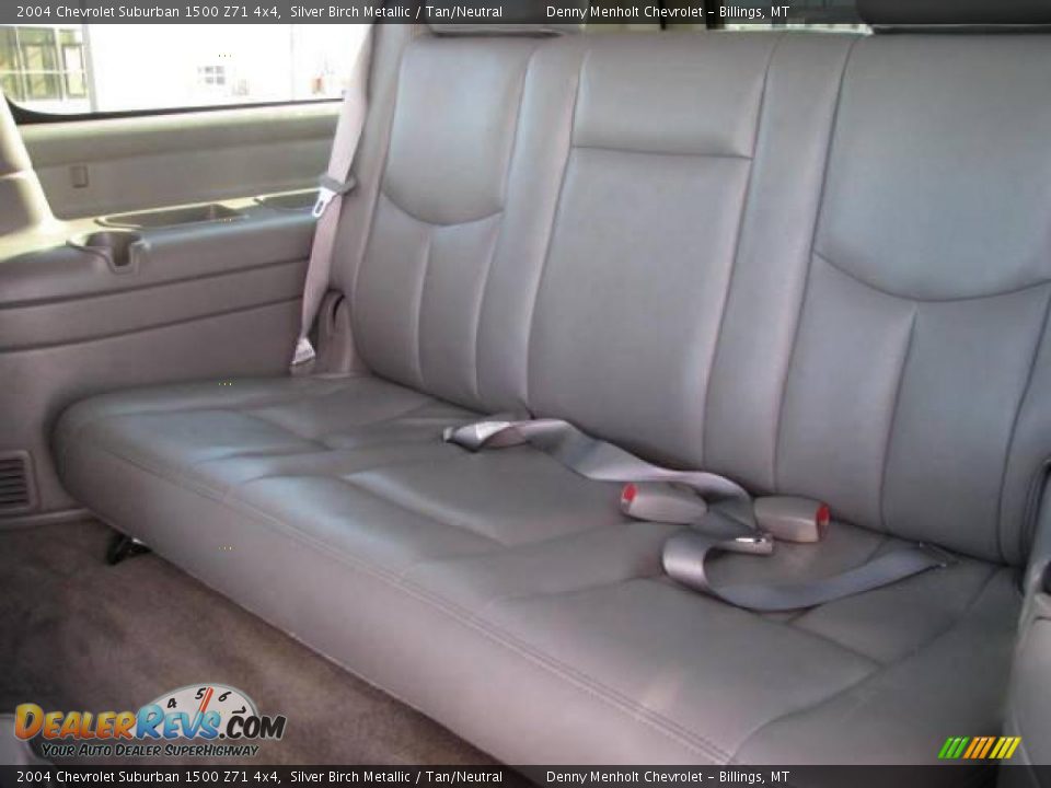 2004 Chevrolet Suburban 1500 Z71 4x4 Silver Birch Metallic / Tan/Neutral Photo #9