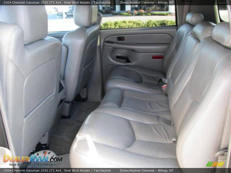 2004 Chevrolet Suburban 1500 Z71 4x4 Silver Birch Metallic / Tan/Neutral Photo #10