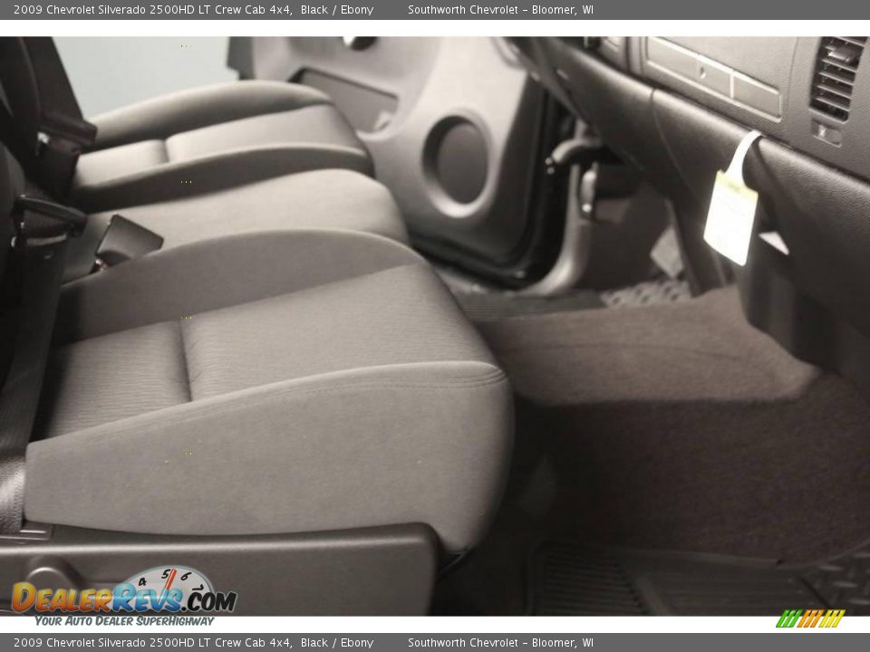 2009 Chevrolet Silverado 2500HD LT Crew Cab 4x4 Black / Ebony Photo #4