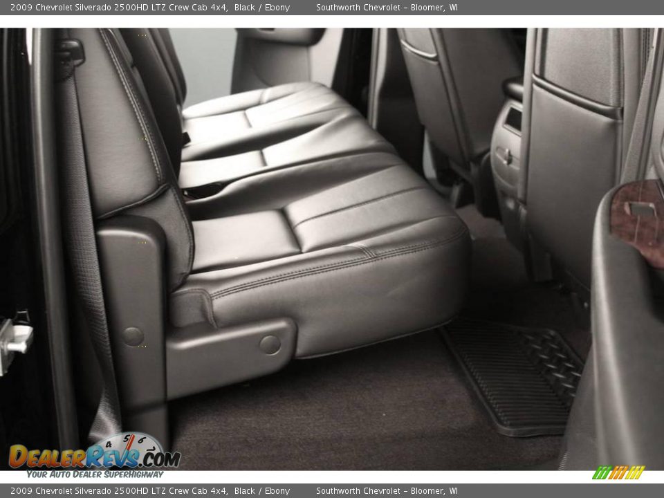 2009 Chevrolet Silverado 2500HD LTZ Crew Cab 4x4 Black / Ebony Photo #5