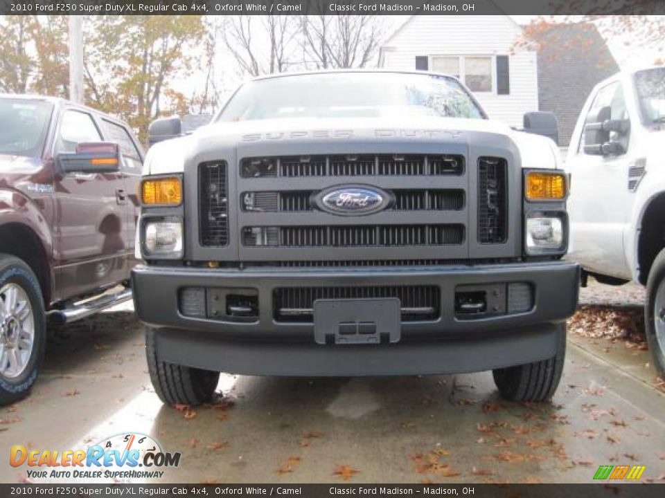 2010 Ford F250 Super Duty XL Regular Cab 4x4 Oxford White / Camel Photo #2