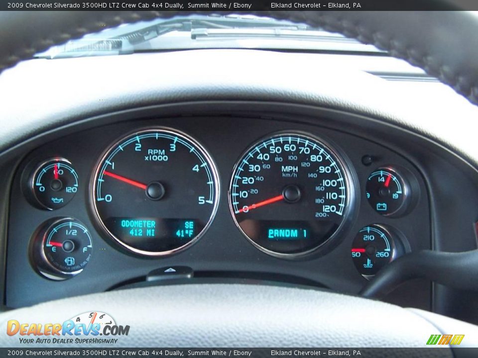 2009 Chevrolet Silverado 3500HD LTZ Crew Cab 4x4 Dually Summit White / Ebony Photo #28