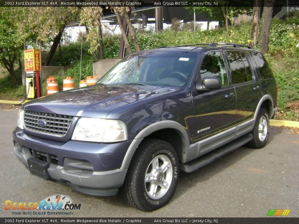 2002 Ford Explorer XLT 4x4 Medium Wedgewood Blue Metallic / Graphite Photo #6