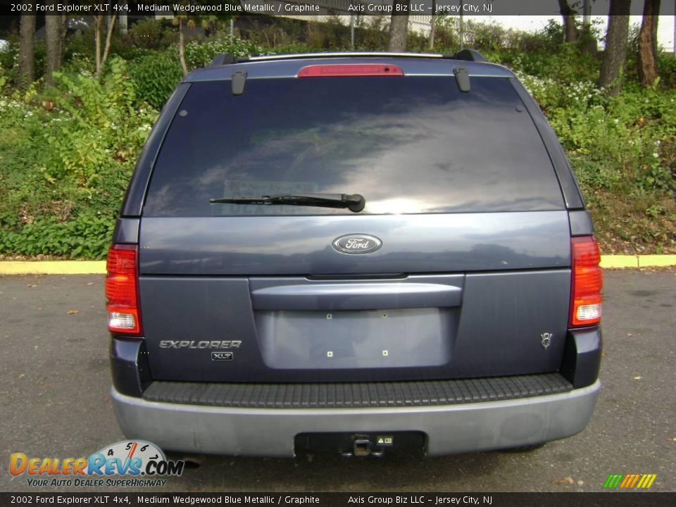 2002 Ford Explorer XLT 4x4 Medium Wedgewood Blue Metallic / Graphite Photo #8