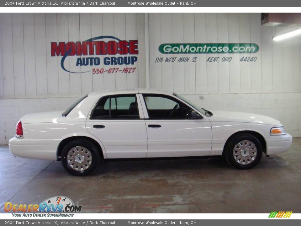 2004 Ford Crown Victoria LX Vibrant White / Dark Charcoal Photo #1