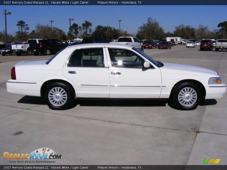 2007 Mercury Grand Marquis LS Vibrant White / Light Camel Photo #5