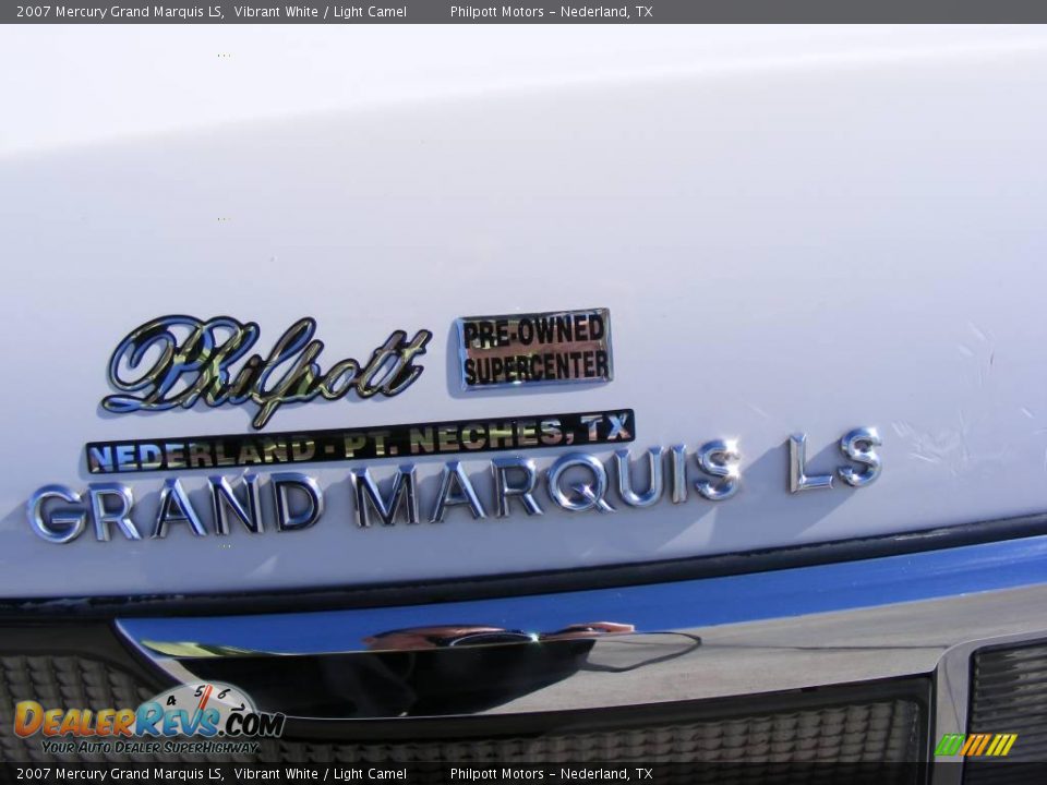 2007 Mercury Grand Marquis LS Vibrant White / Light Camel Photo #10