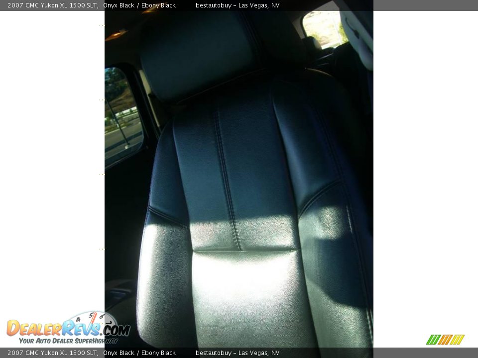 2007 GMC Yukon XL 1500 SLT Onyx Black / Ebony Black Photo #30