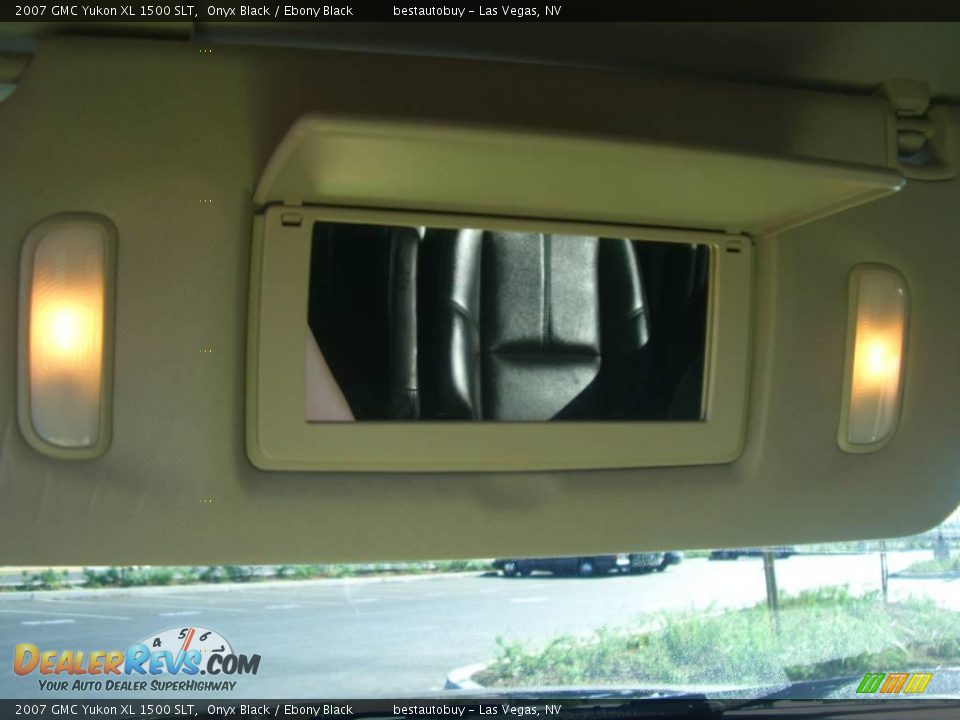 2007 GMC Yukon XL 1500 SLT Onyx Black / Ebony Black Photo #31