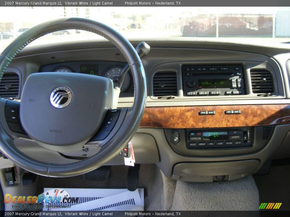 2007 Mercury Grand Marquis LS Vibrant White / Light Camel Photo #32