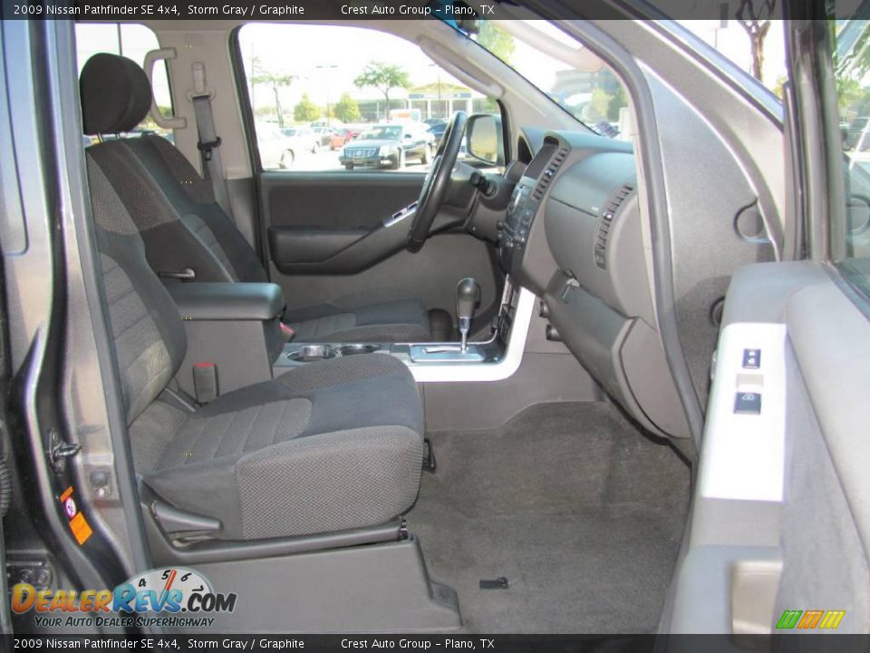 2009 Nissan Pathfinder SE 4x4 Storm Gray / Graphite Photo #9