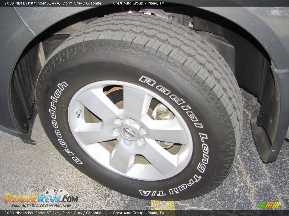 2009 Nissan Pathfinder SE 4x4 Storm Gray / Graphite Photo #18