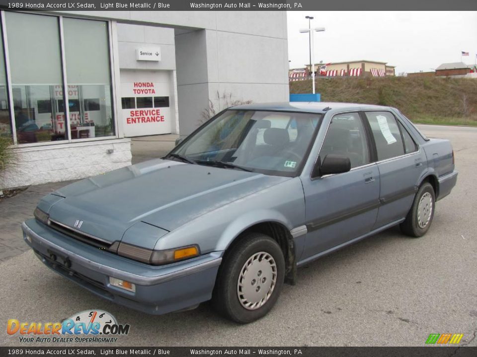 1989 Honda Accord LX Sedan Light Blue Metallic / Blue Photo #2