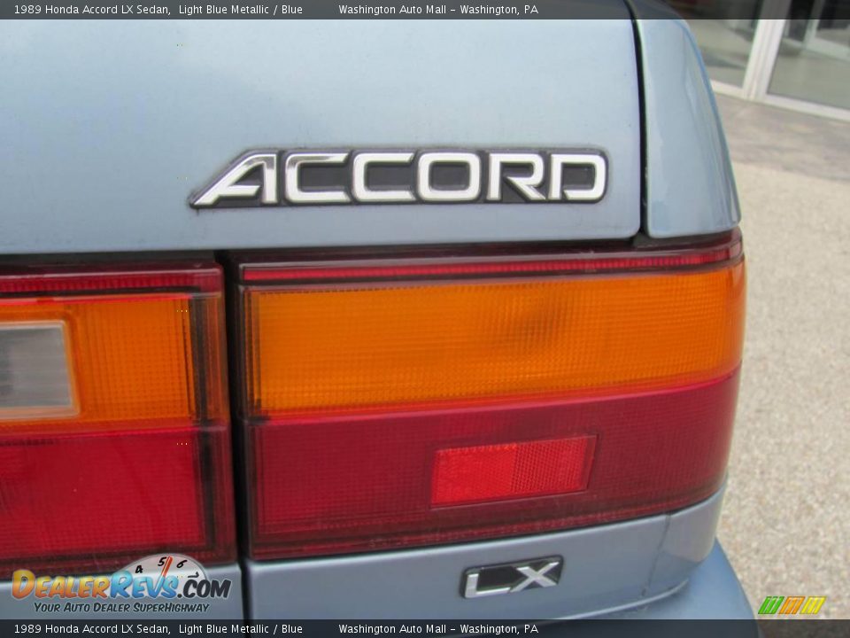 1989 Honda Accord LX Sedan Light Blue Metallic / Blue Photo #6