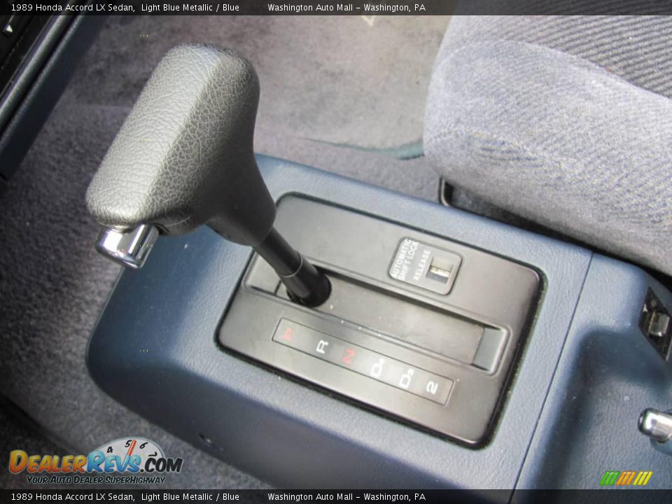 1989 Honda Accord LX Sedan Light Blue Metallic / Blue Photo #16