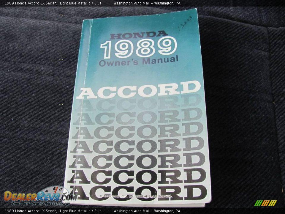 1989 Honda Accord LX Sedan Light Blue Metallic / Blue Photo #18