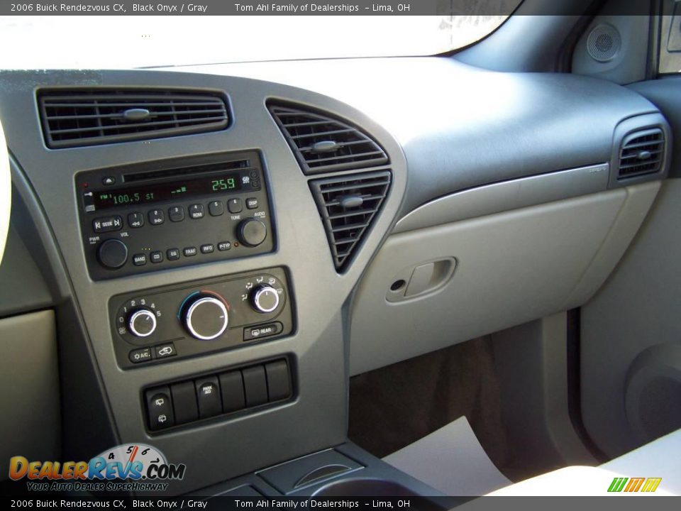 2006 Buick Rendezvous CX Black Onyx / Gray Photo #17