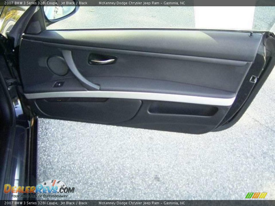 2007 BMW 3 Series 328i Coupe Jet Black / Black Photo #16