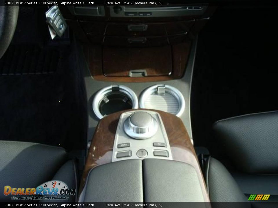 2007 BMW 7 Series 750i Sedan Alpine White / Black Photo #16