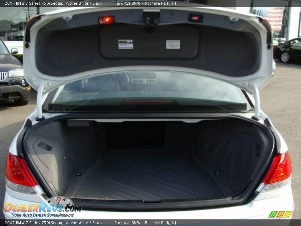 2007 BMW 7 Series 750i Sedan Alpine White / Black Photo #18