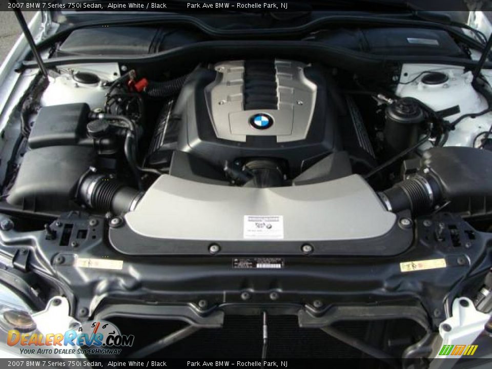 2007 BMW 7 Series 750i Sedan Alpine White / Black Photo #25