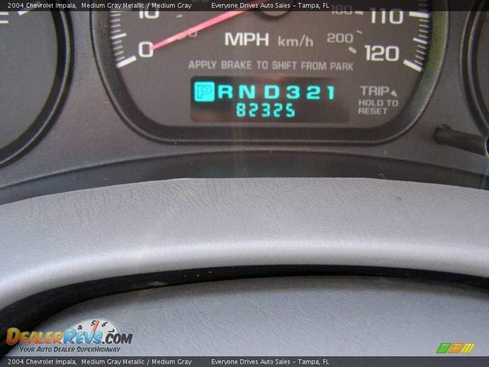 2004 Chevrolet Impala Medium Gray Metallic / Medium Gray Photo #24
