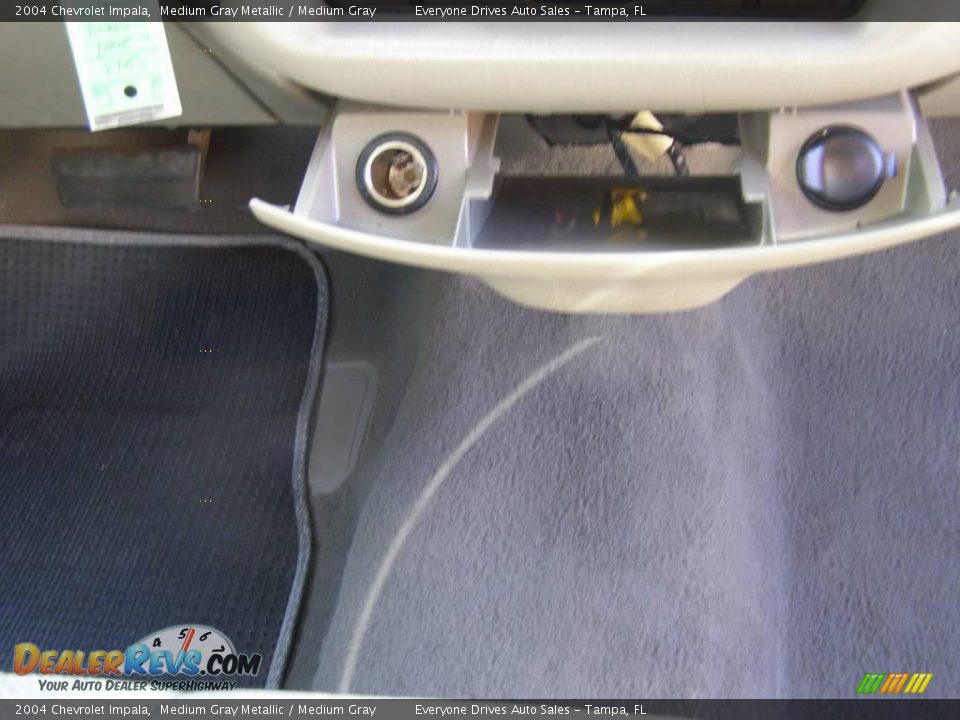 2004 Chevrolet Impala Medium Gray Metallic / Medium Gray Photo #25