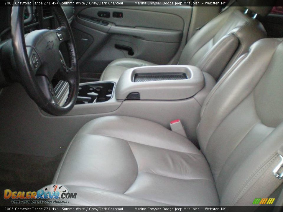 2005 Chevrolet Tahoe Z71 4x4 Summit White / Gray/Dark Charcoal Photo #2