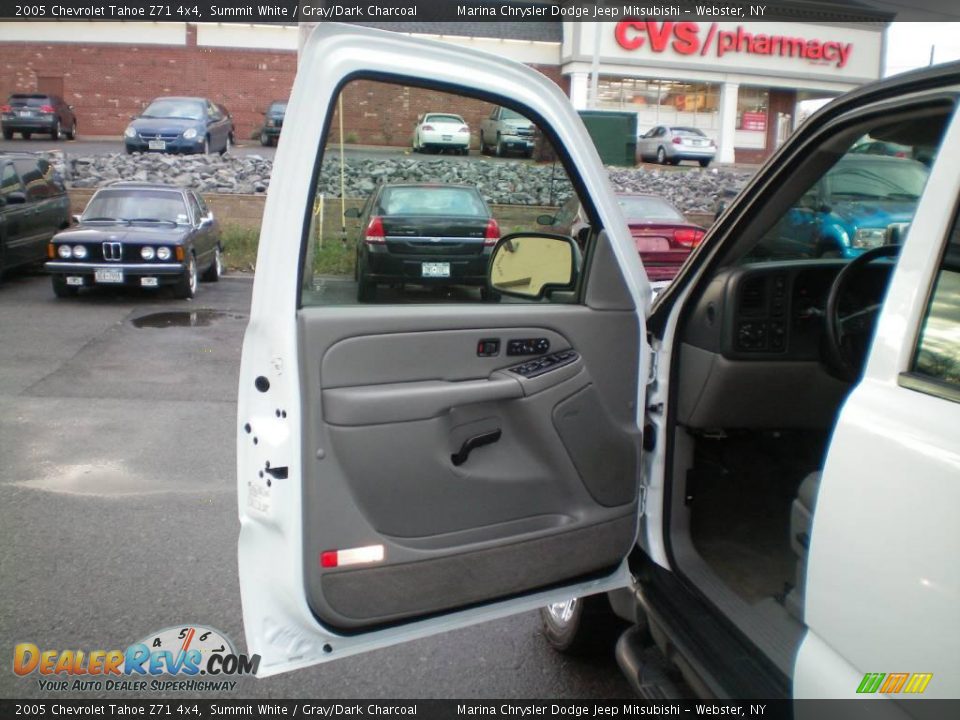 2005 Chevrolet Tahoe Z71 4x4 Summit White / Gray/Dark Charcoal Photo #18