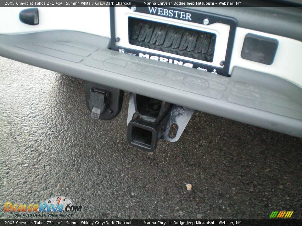 2005 Chevrolet Tahoe Z71 4x4 Summit White / Gray/Dark Charcoal Photo #24