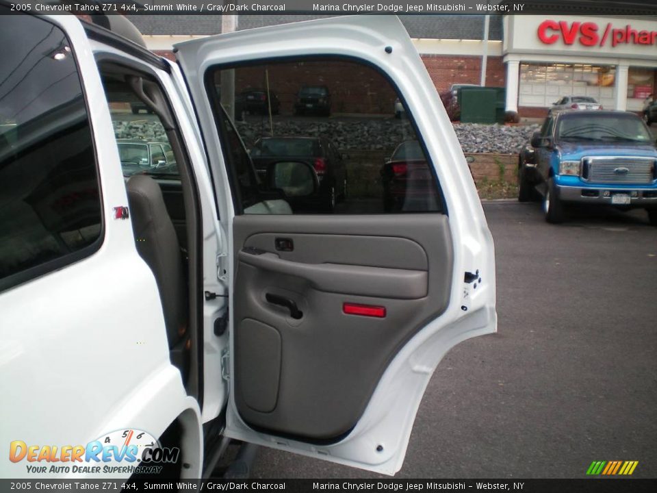 2005 Chevrolet Tahoe Z71 4x4 Summit White / Gray/Dark Charcoal Photo #25