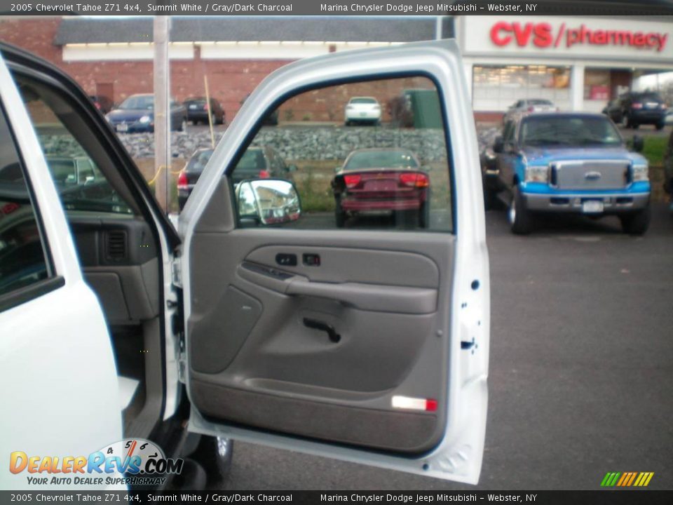 2005 Chevrolet Tahoe Z71 4x4 Summit White / Gray/Dark Charcoal Photo #28