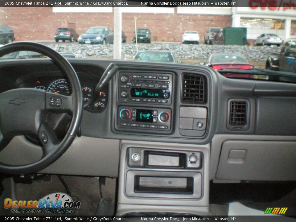 2005 Chevrolet Tahoe Z71 4x4 Summit White / Gray/Dark Charcoal Photo #33