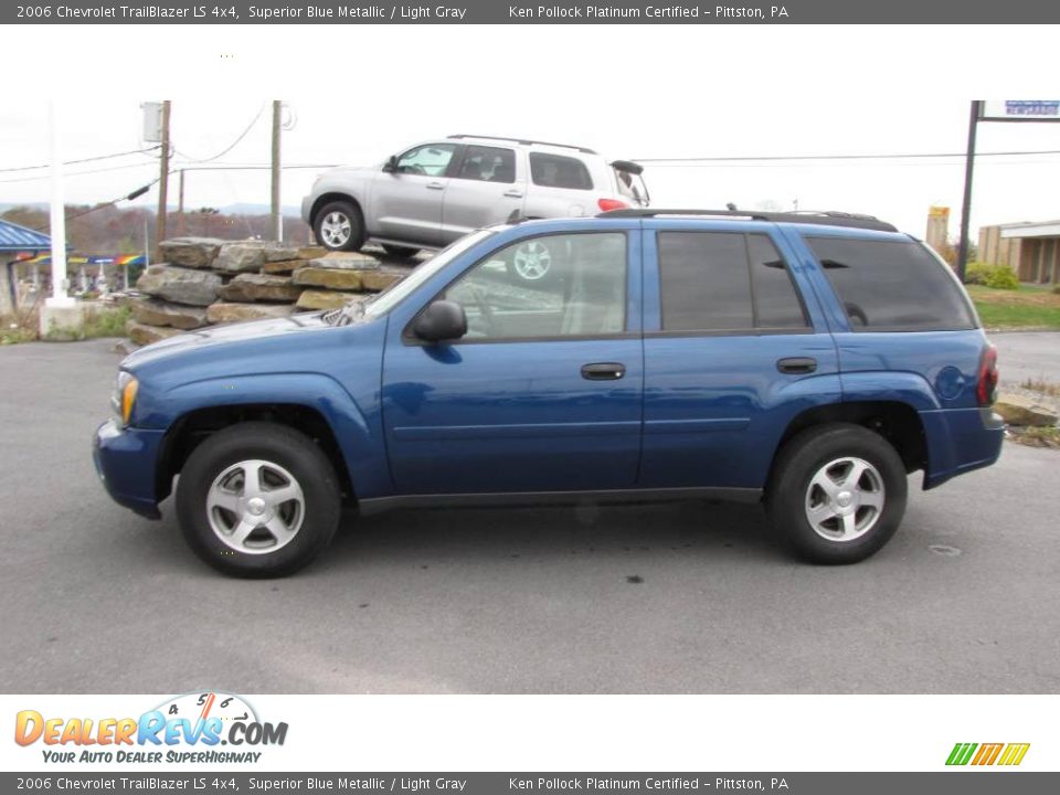 2006 Chevrolet TrailBlazer LS 4x4 Superior Blue Metallic / Light Gray Photo #1