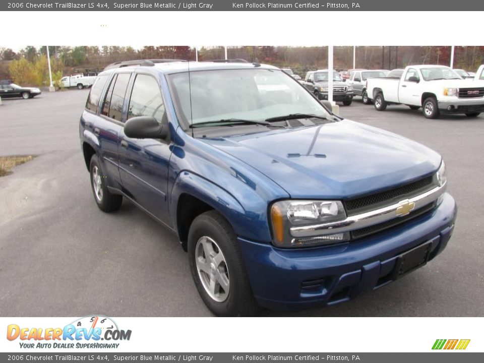2006 Chevrolet TrailBlazer LS 4x4 Superior Blue Metallic / Light Gray Photo #4