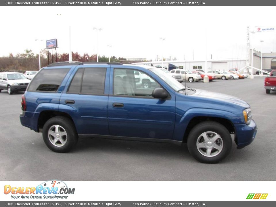 2006 Chevrolet TrailBlazer LS 4x4 Superior Blue Metallic / Light Gray Photo #5