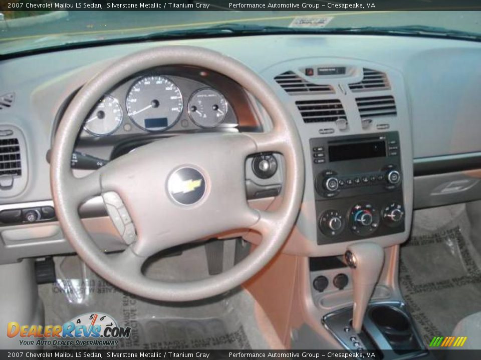 2007 Chevrolet Malibu LS Sedan Silverstone Metallic / Titanium Gray Photo #12