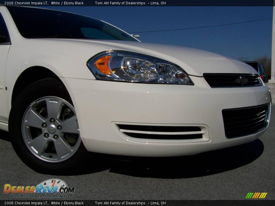 2008 Chevrolet Impala LT White / Ebony Black Photo #2