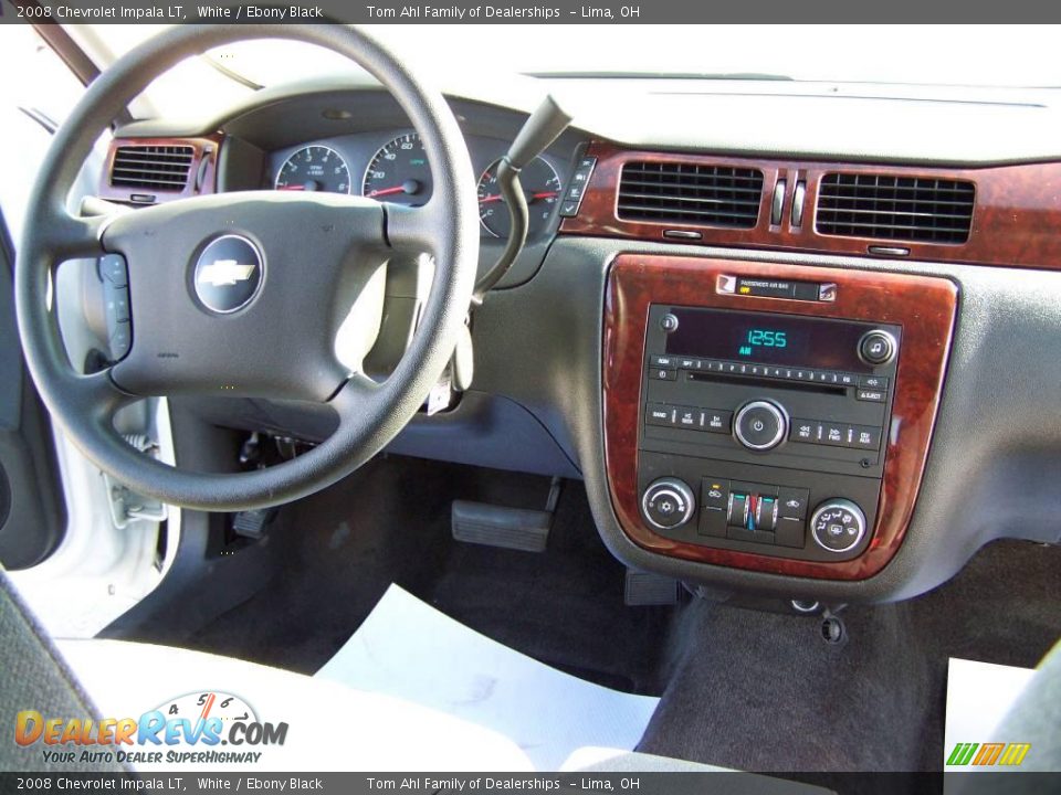 2008 Chevrolet Impala LT White / Ebony Black Photo #13