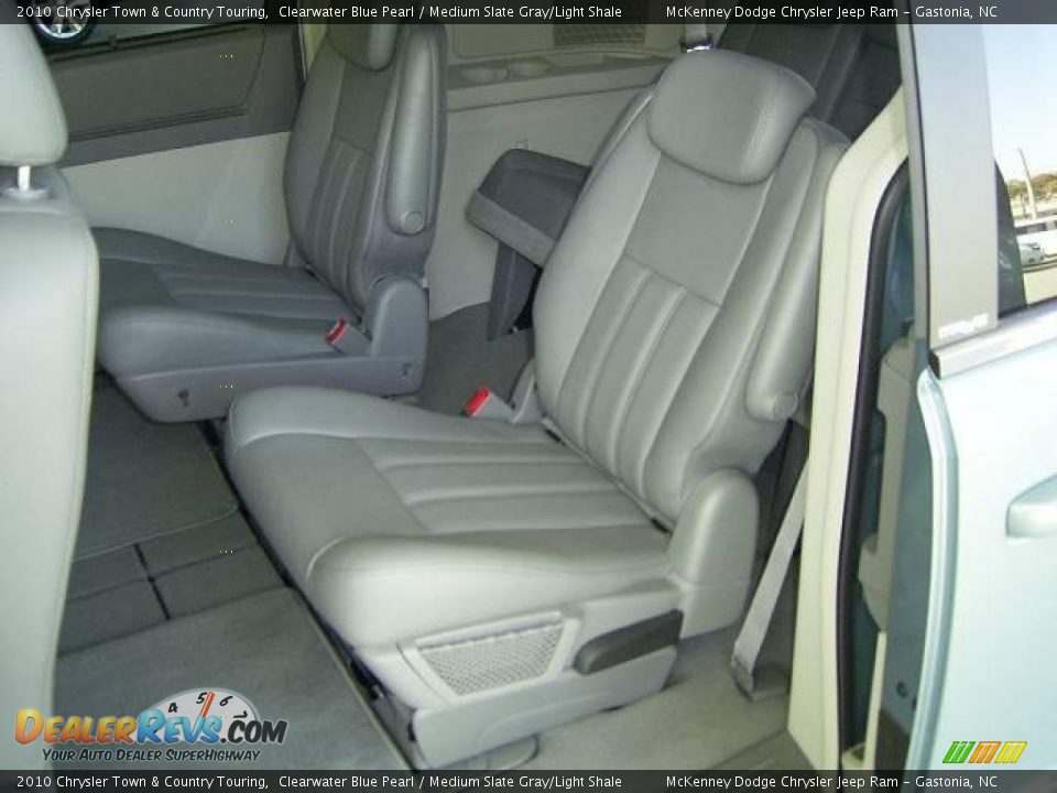 2010 Chrysler Town & Country Touring Clearwater Blue Pearl / Medium Slate Gray/Light Shale Photo #10